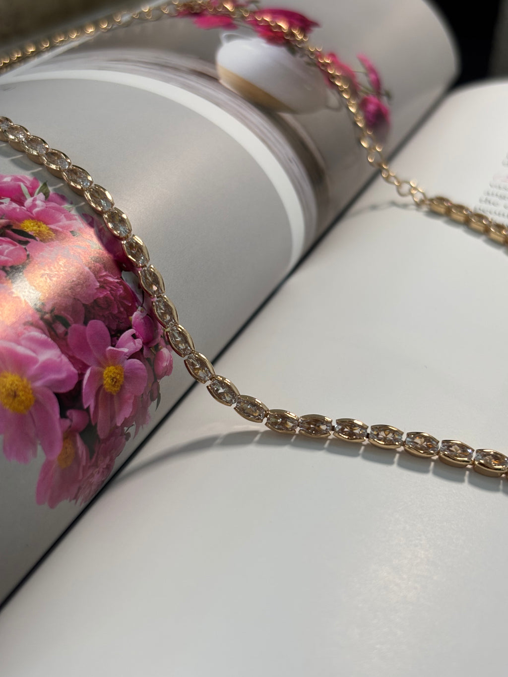 Choker Necklace Diamond Gold - Liora