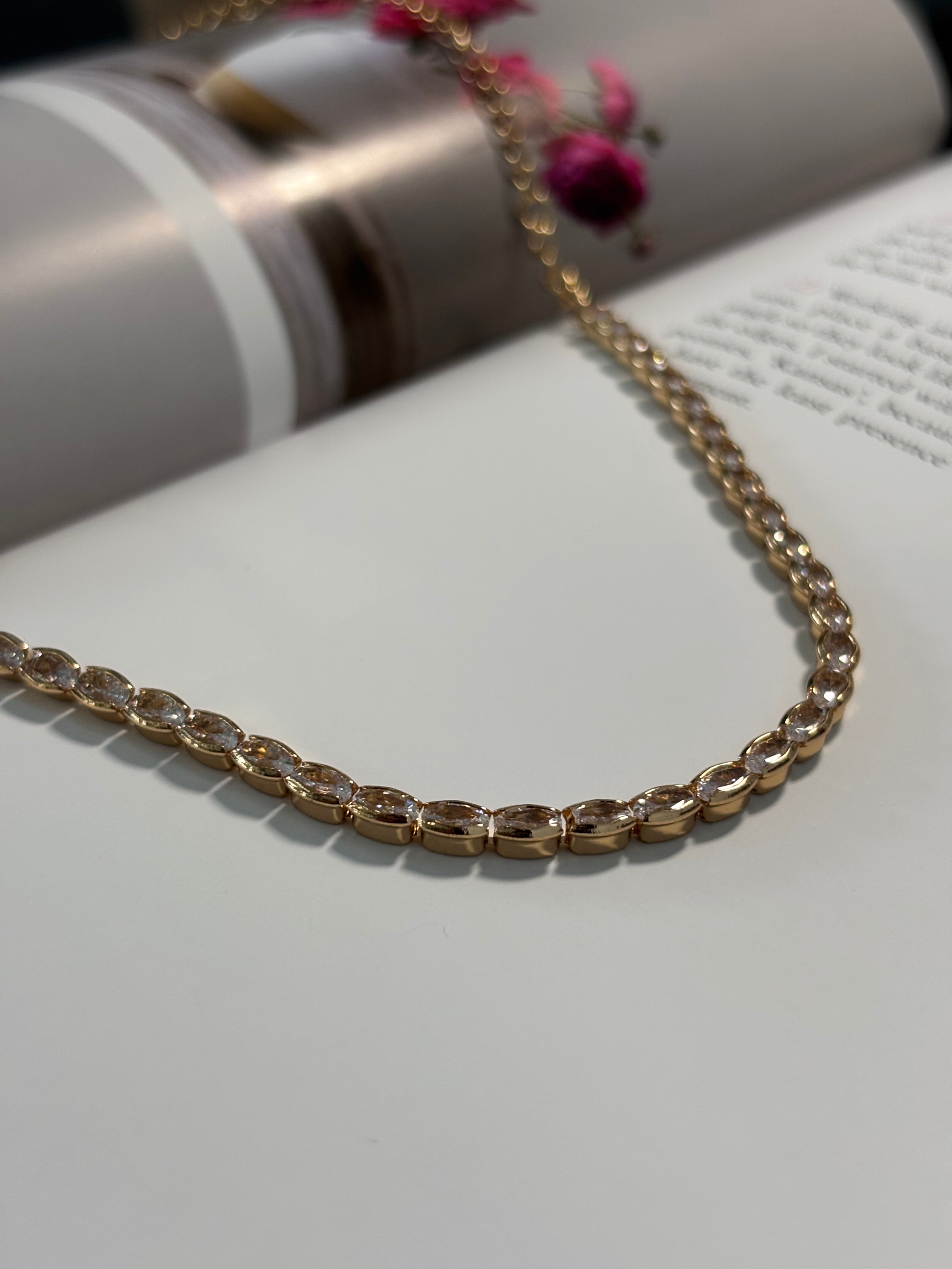 Choker Necklace Diamond Gold - Liora
