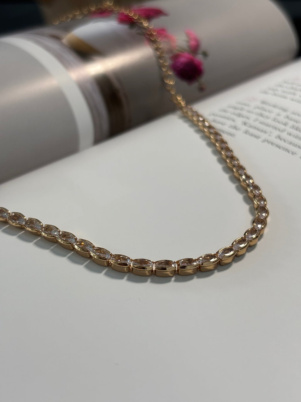 Choker Necklace Diamond Gold - Liora
