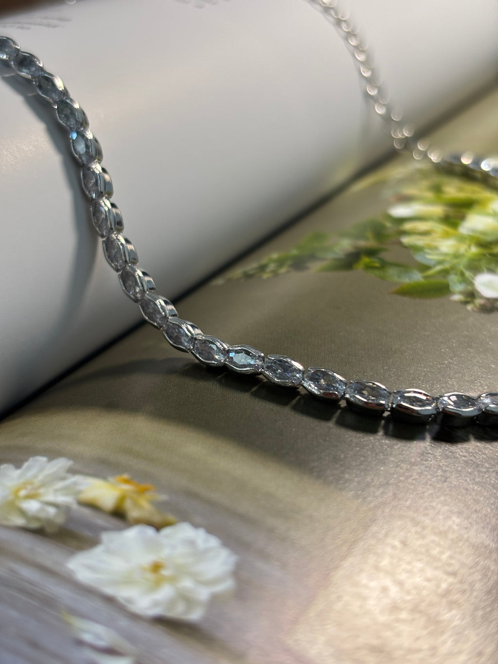 Choker Necklace Diamond - Liora