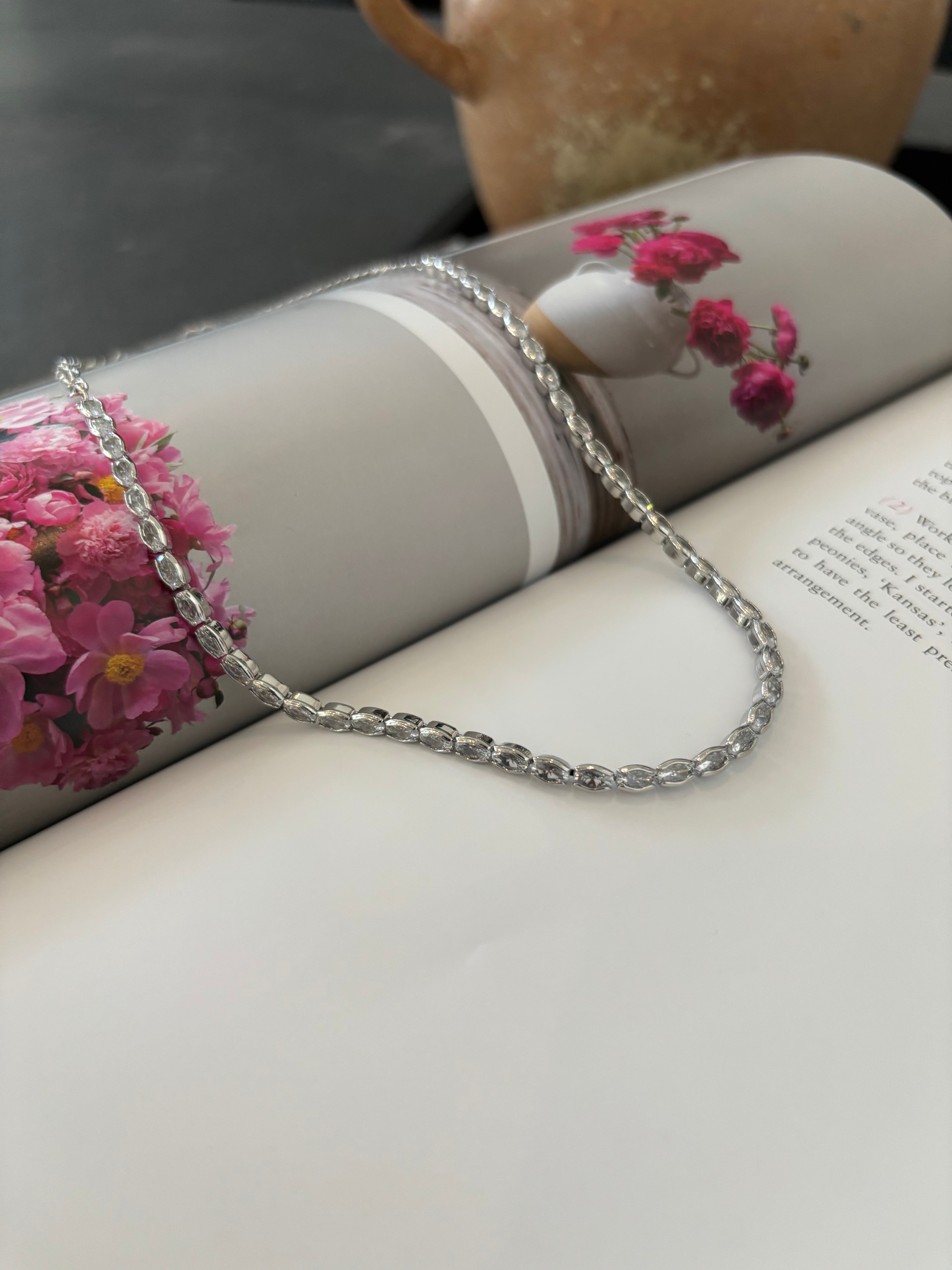 Choker Necklace Diamond - Liora