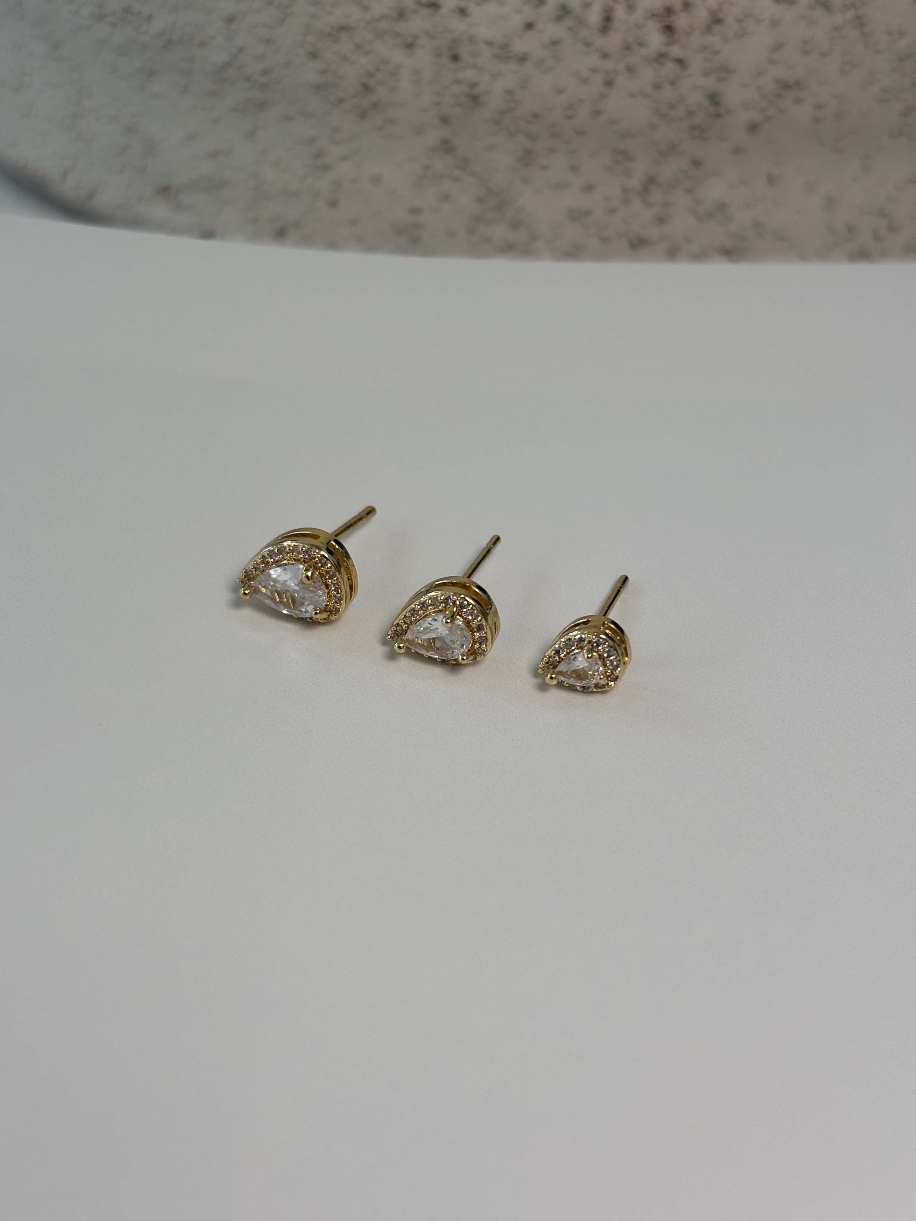 Golden Teardrop Trio Earring - Aurelia