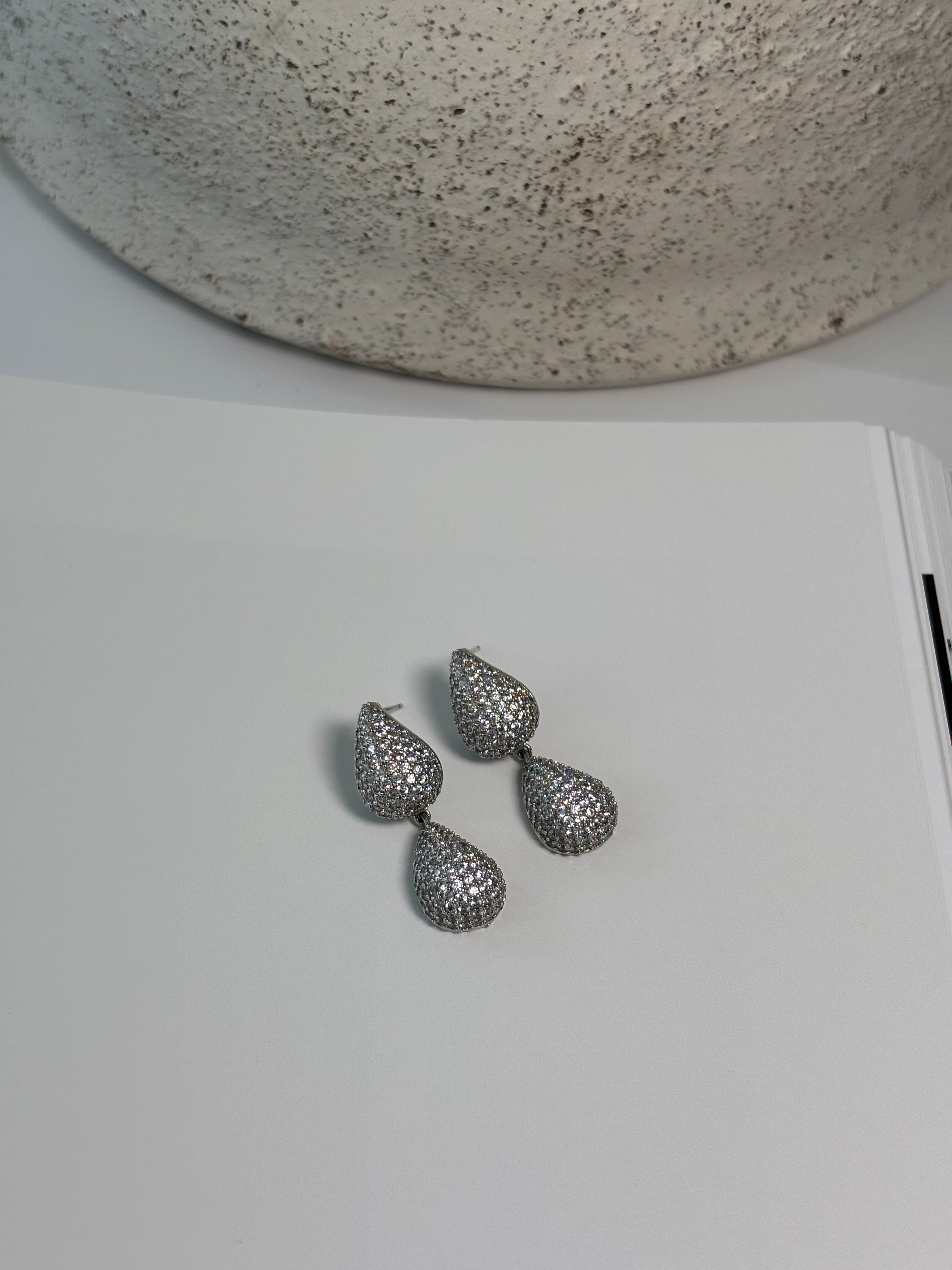 Rhodium Double Teardrop  Earrings - Lumière