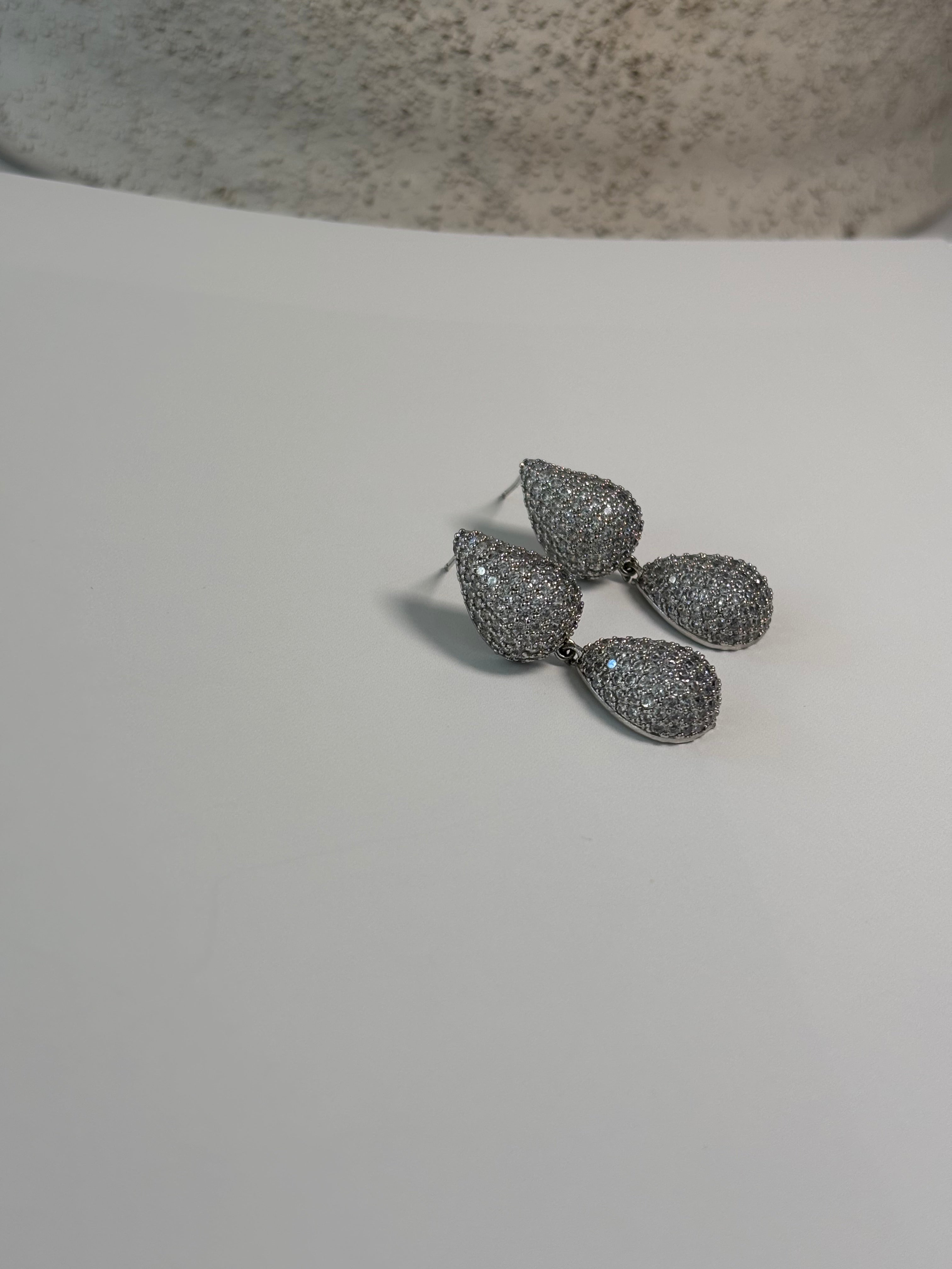 Rhodium Double Teardrop  Earrings - Lumière